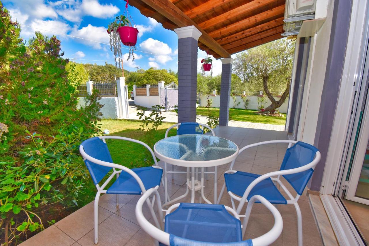 Ninas Cottage Линя Экстерьер фото