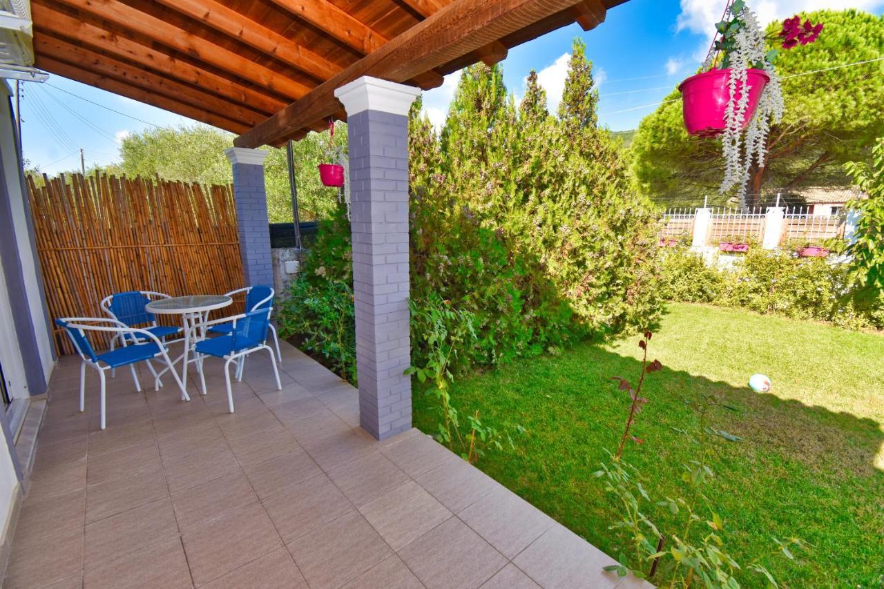 Ninas Cottage Линя Экстерьер фото